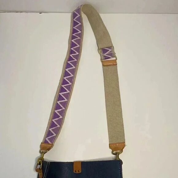 Henry Dry Goods Crossbody  - Picture 3 of 9
